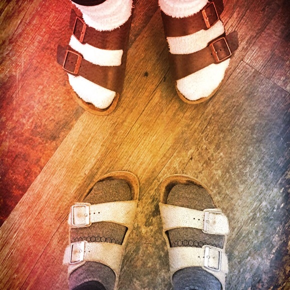 Meet your Posher, Lisa - Picture 2 of 3